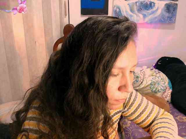 goddess-nahy webcam