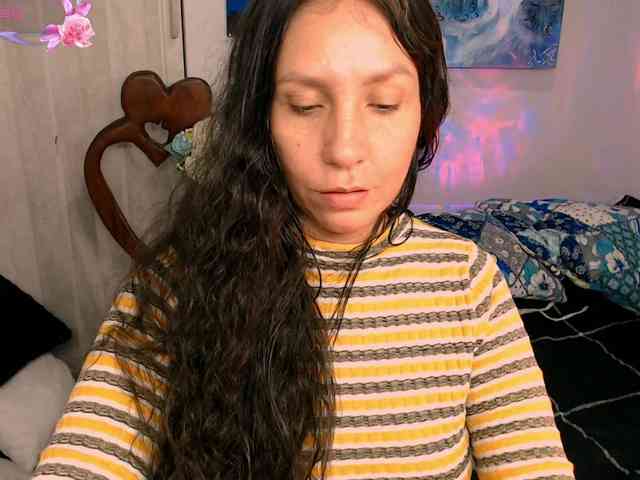 goddess-nahy webcam