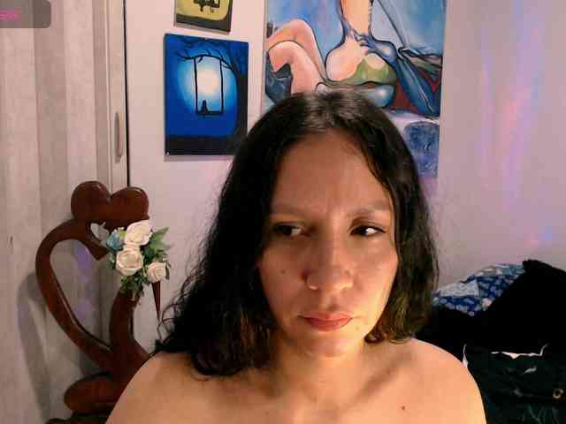 goddess-nahy webcam