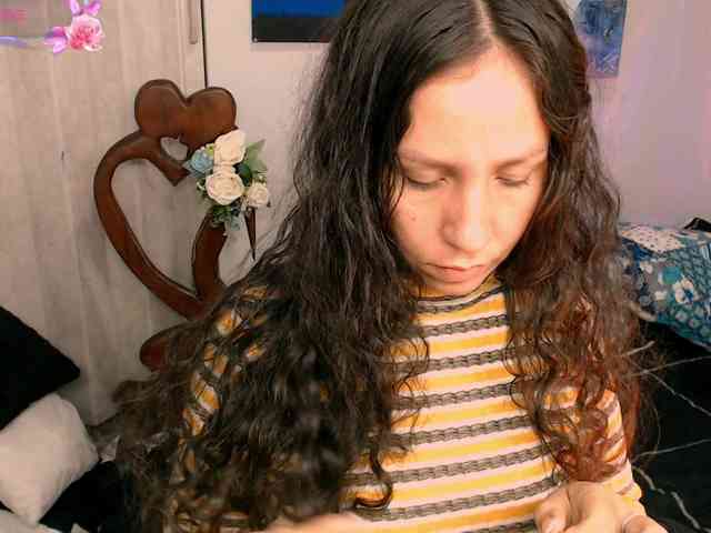 goddess-nahy webcam