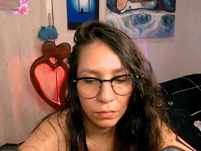 goddess-nahy webcam