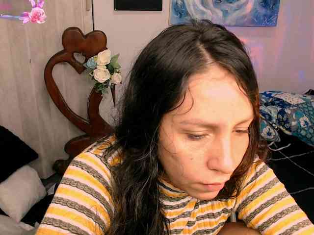 goddess-nahy webcam