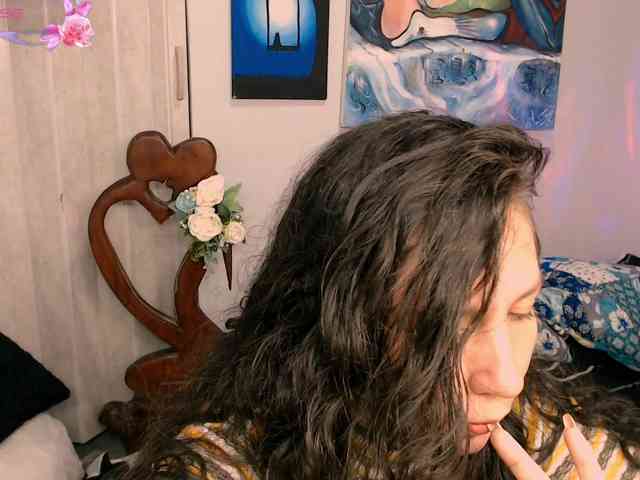 goddess-nahy webcam