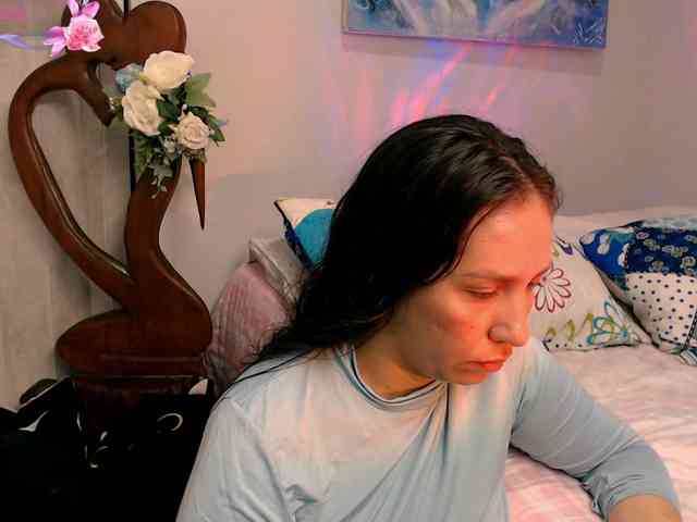 goddess-nahy webcam