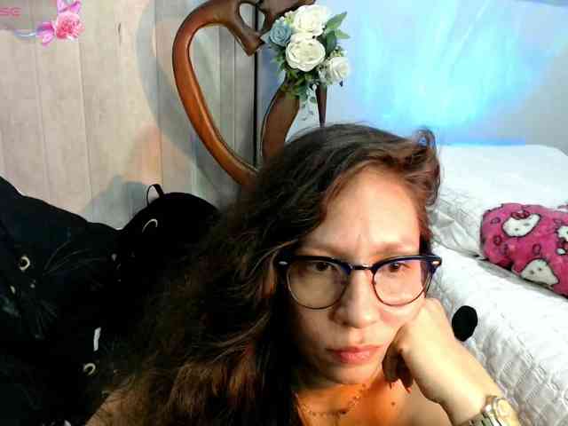 goddess-nahy webcam