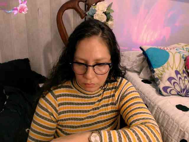 goddess-nahy webcam