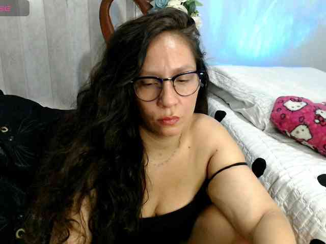 goddess-nahy webcam