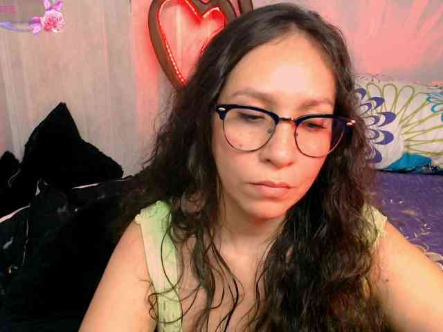 goddess-nahy webcam