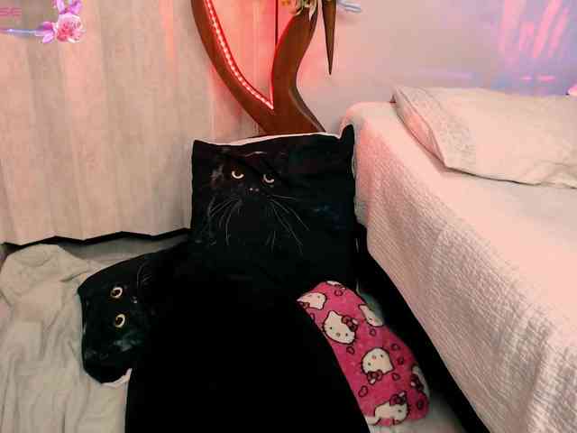 goddess-nahy webcam