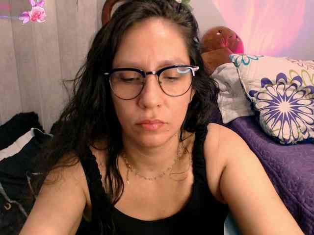 goddess-nahy Live Webcam on BongaCams