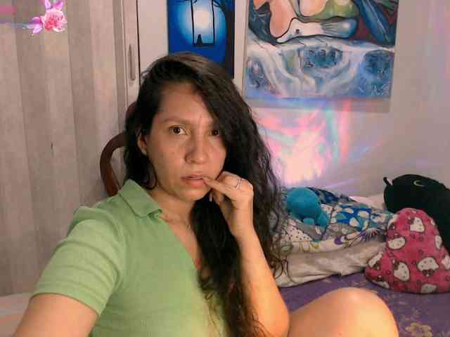 goddess-nahy webcam