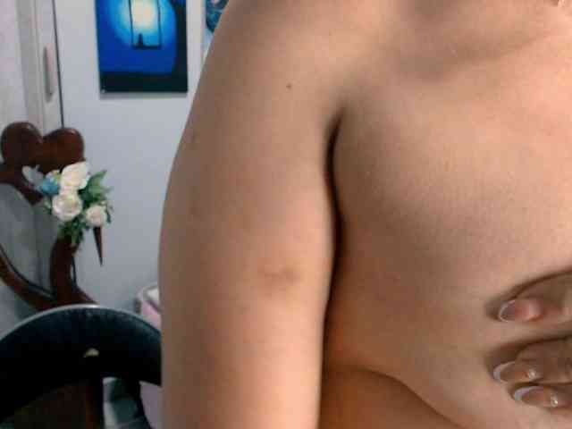 goddess-nahy webcam