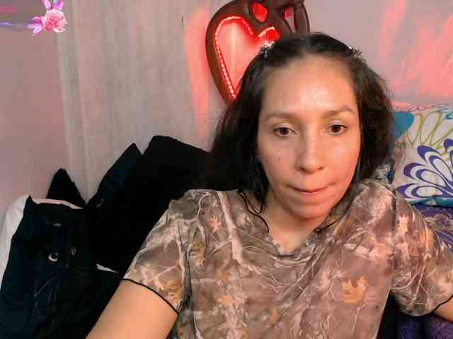 goddess-nahy webcam