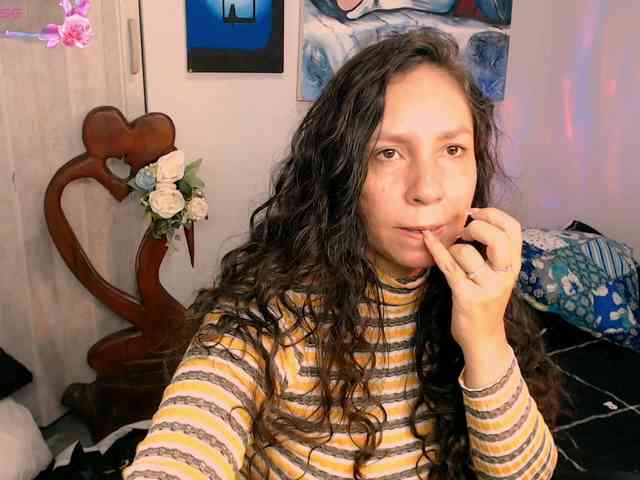 goddess-nahy webcam