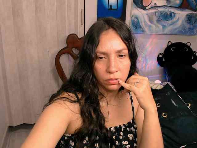 goddess-nahy webcam