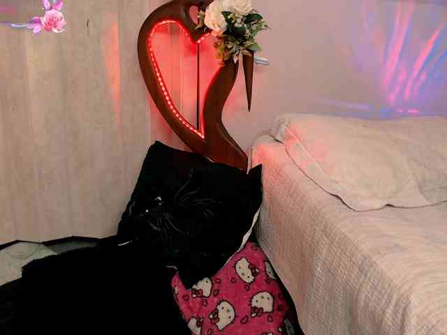 goddess-nahy webcam