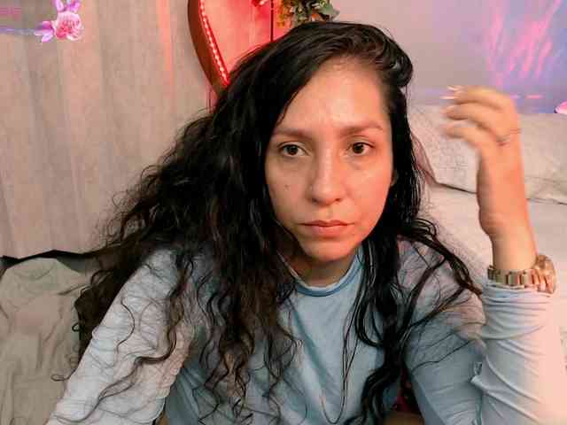 goddess-nahy webcam