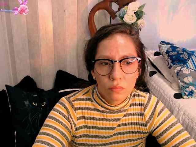 goddess-nahy webcam