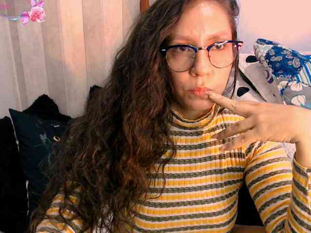goddess-nahy webcam