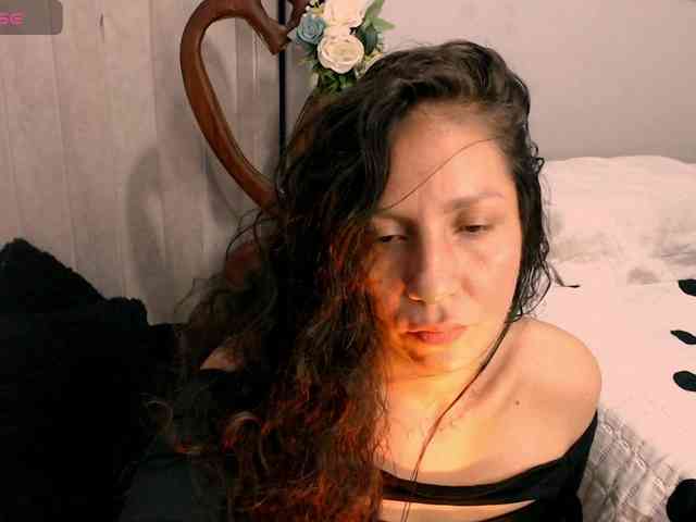 goddess-nahy webcam