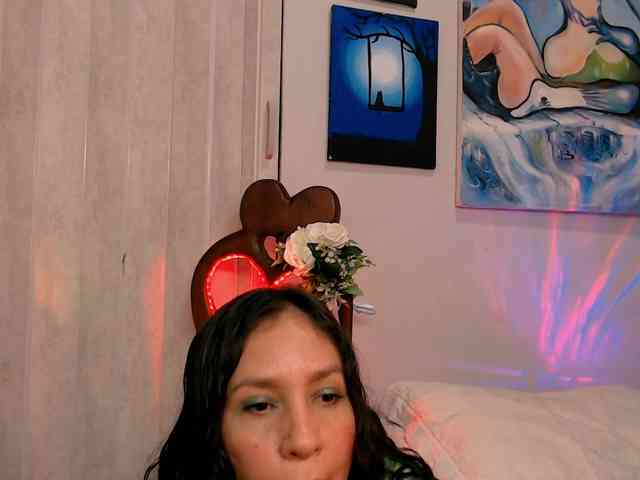 goddess-nahy webcam