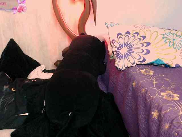 goddess-nahy webcam