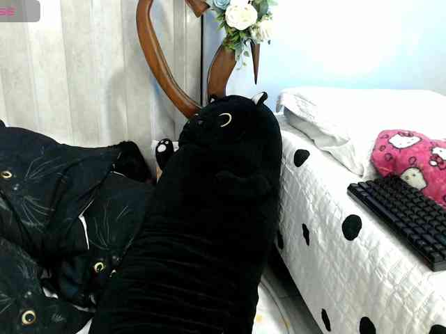 goddess-nahy webcam