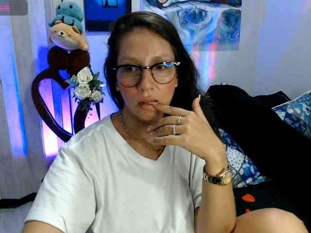 goddess-nahy webcam
