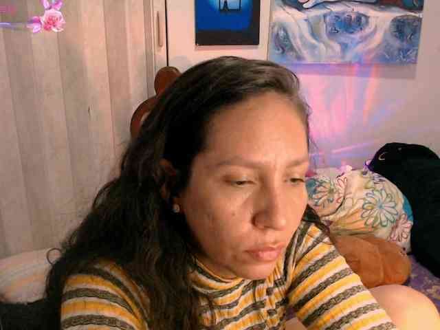 goddess-nahy webcam
