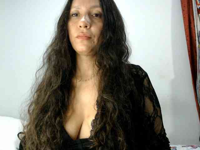goddess-nahy's webcam live show