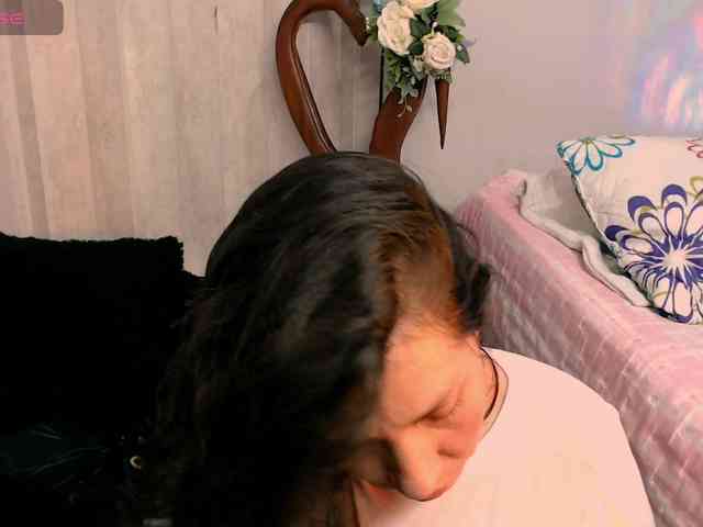 goddess-nahy webcam