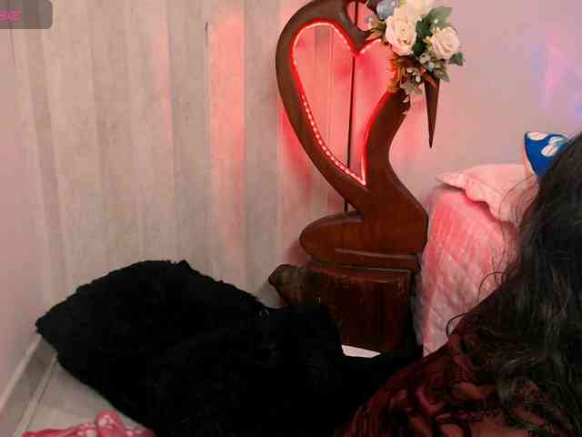 goddess-nahy webcam