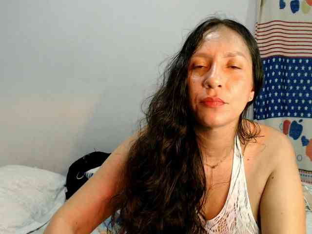 goddess-nahy webcam