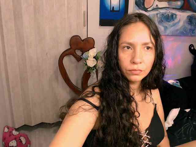 goddess-nahy webcam