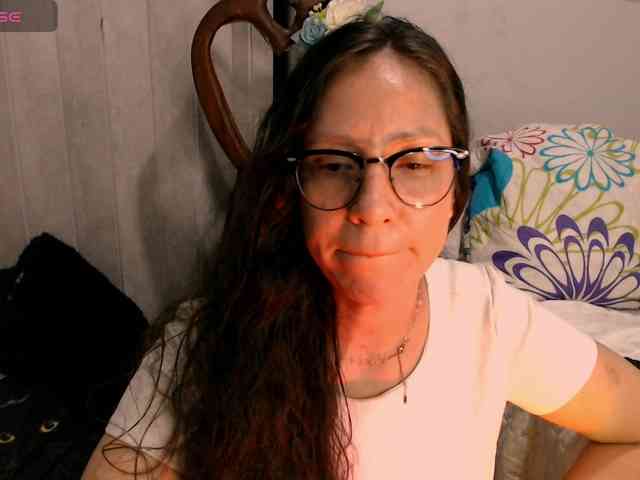 Model: goddess-nahy