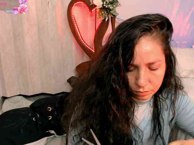 goddess-nahy webcam