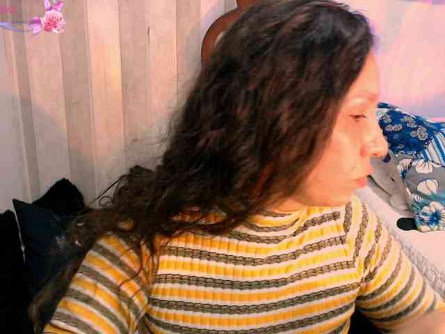 goddess-nahy webcam