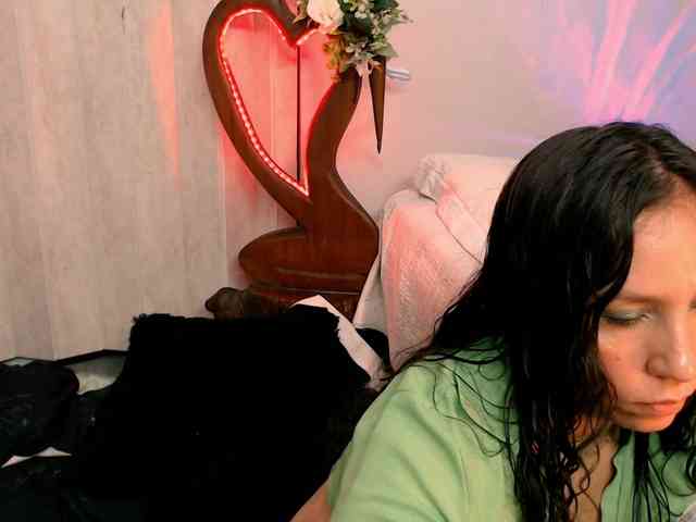 goddess-nahy webcam