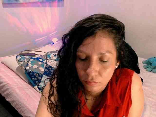 goddess-nahy webcam