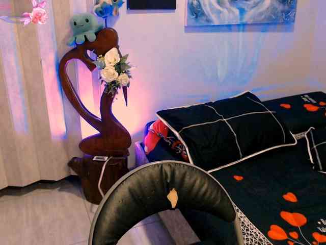 goddess-nahy webcam