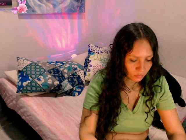 goddess-nahy webcam