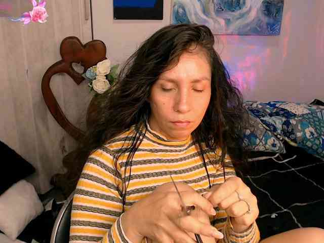 goddess-nahy Live Webcam on BongaCams