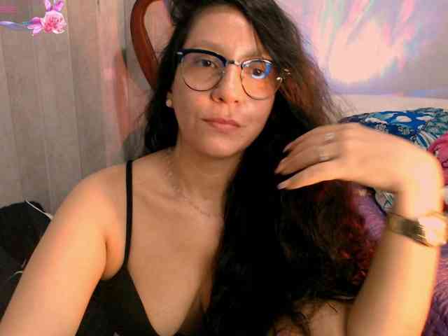 goddess-nahy webcam