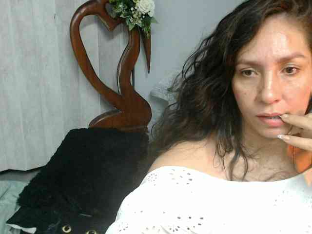 goddess-nahy webcam