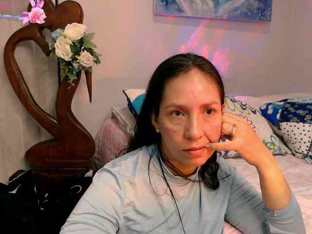 goddess-nahy webcam