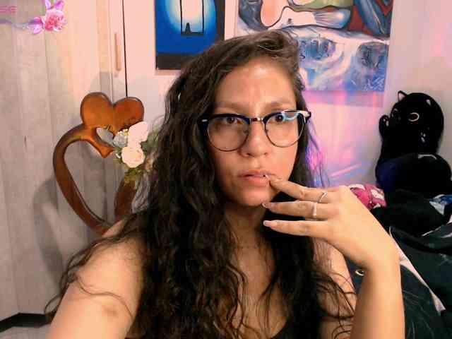 goddess-nahy webcam