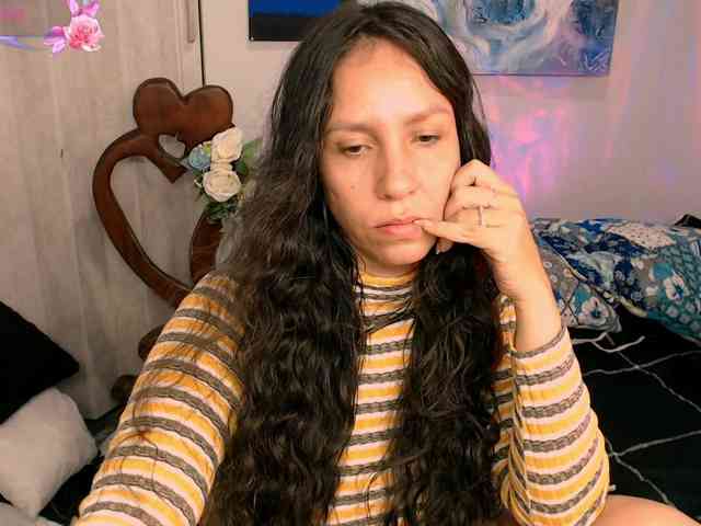 goddess-nahy Live Webcam on BongaCams