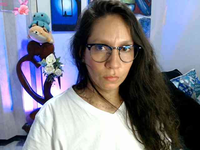 goddess-nahy webcam