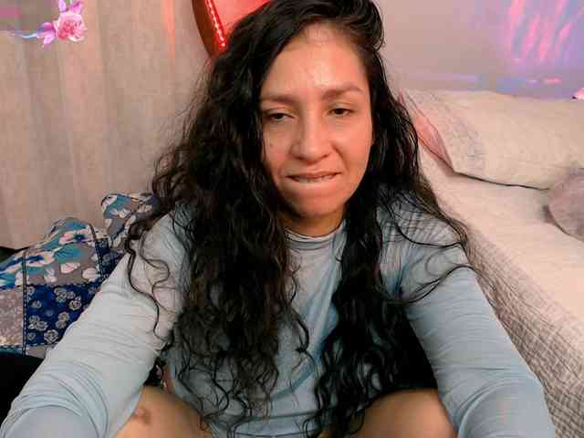 goddess-nahy webcam