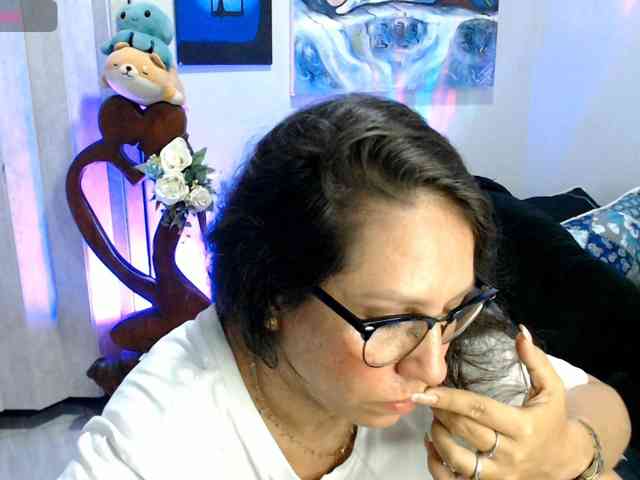 goddess-nahy webcam